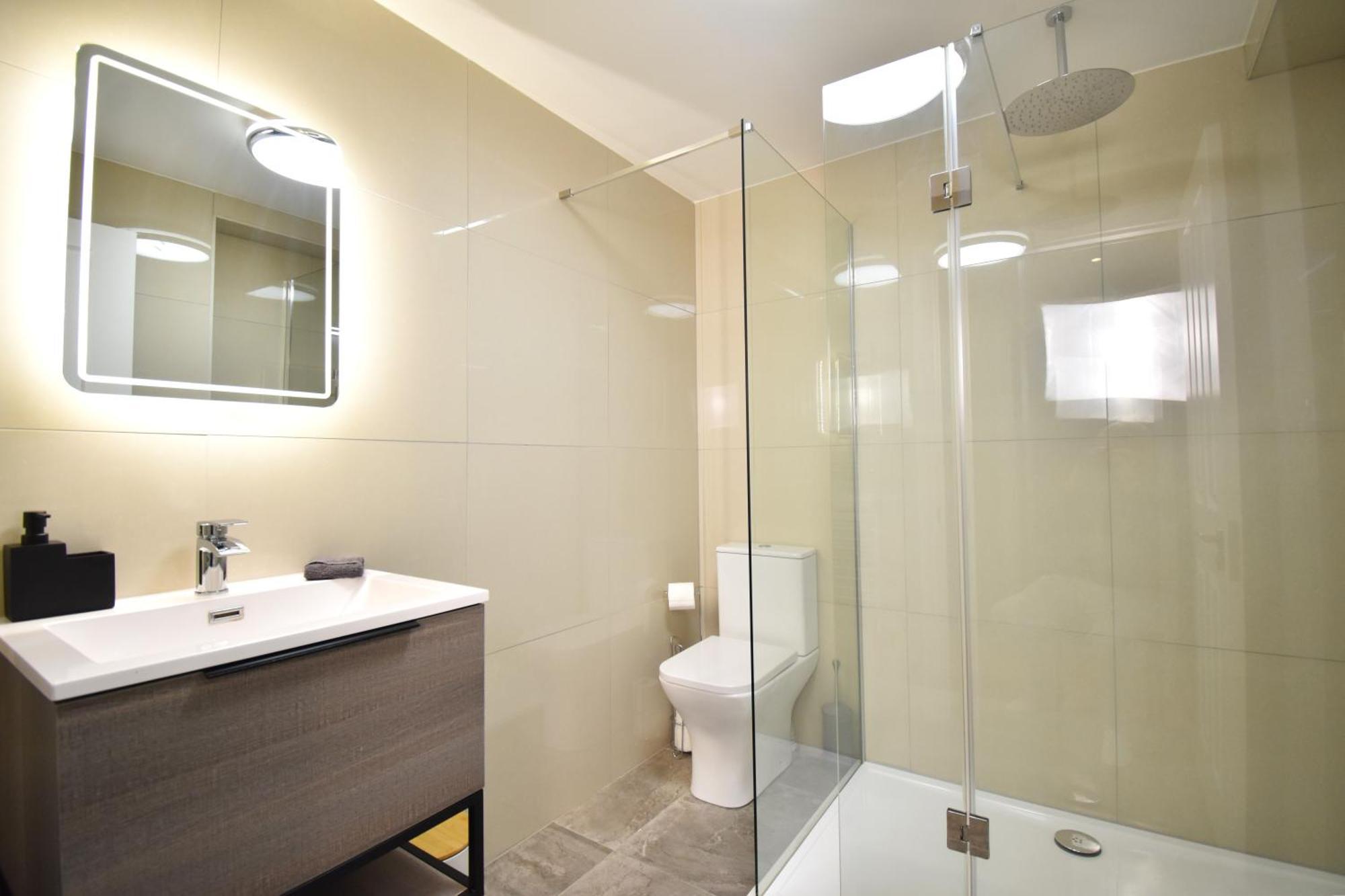 Stunning 2 Bed Apartment London Exterior photo