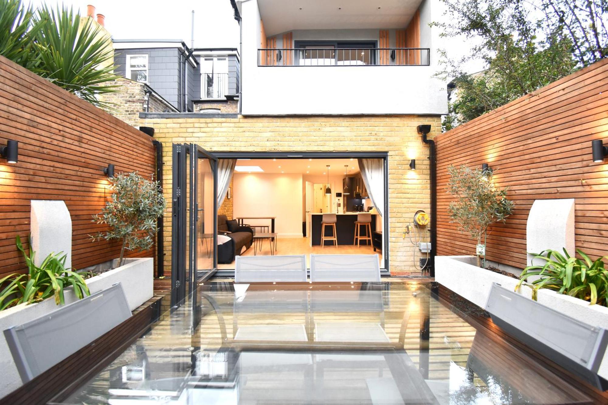 Stunning 2 Bed Apartment London Exterior photo